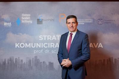 Predstavljena nova knjiga prof. dr. sc. Bože Skoke "Strate&scaron;ko komuniciranje država"