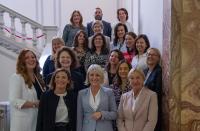 HGK: Žene u EU imaju13 posto manje plaće i samo 8 posto ih je na čelu najvećih tvrtki