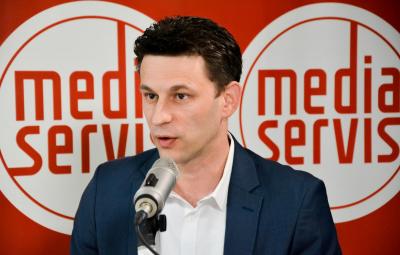 Petrov za MS: &#039;Najzaduženiji sam zastupnik jer ne želim u kampanju službenim autom&#039;