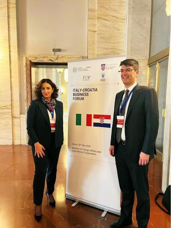 PBZ: Analiza: &bdquo;Jake veze, velike mogućnosti. Talijanske tvrtke u Hrvatskoj: iskori&scaron;tavamo li sve prilike?"