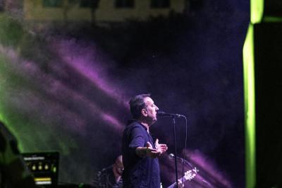 23.07.2024Mostar: Odrzana sredisnja manifestacija obiljezavanja 20 godina od obnoe Starog mosta, spomenika mira i simbola zajednistva te UNESCO-ove svjetske bastine kojoj su nazocili predstavnici UNESCO-a i Svjetske banke, veleposlanici drzava, Europske unije i svijeta kao i predstavnici diplomatskog politickog i kulturnog zivota te brojni gradjani. Nakon urucenih zahvalnica, program je nastavljen svecanim skokom sa Starog mosta uz bakljadu, sto je pratio i spektakularni vatromet, a zavrsen je koncertom popularne grupe Hari Mata Hari. Photo: Denis Kapetanović/PIXSELL