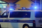 Nepoznati počinitelj bacio eksplozivnu napravu na obiteljsku kuću u Zagrebu