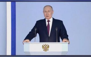 Putin slao upozorenja Zapadu i hvalio napredak svojeg režima