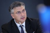 Plenkoviću oči Europskog vijeća: Spremni smo ograničavati cijene goriva koliko god treba