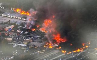 Najmanje devet osoba poginulo u padu teretnog zrakoplova u Kentuckyju